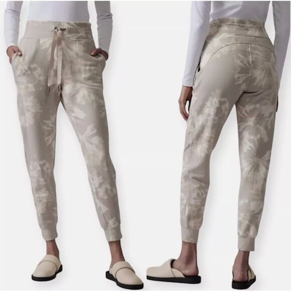 Athleta Willow Abalone Beige Drawcord Waistband Balance Jogger Size M T Tie Dye - Picture 1 of 10